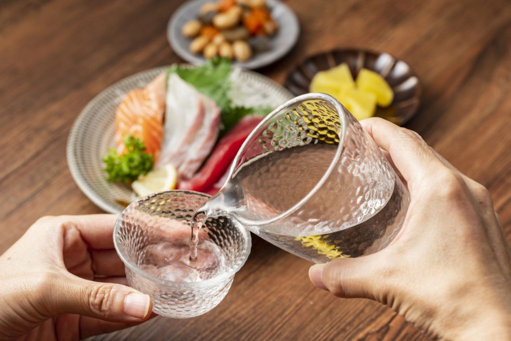 お刺身と日本酒